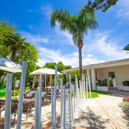 Relais Regina Rosanna Guest house 3*